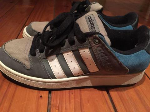 Adidas Skater Sneakers