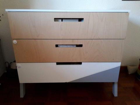 Compactum - Ad posted by Vanda Borges