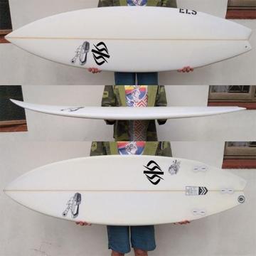 Brand new 5'8 ELS surfboard - 28L