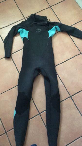 Ripcurl 3/2 wetsuit size 8