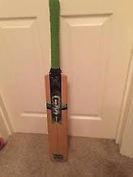 Unwanted gift, used once GM Chrome 808 cricket bat