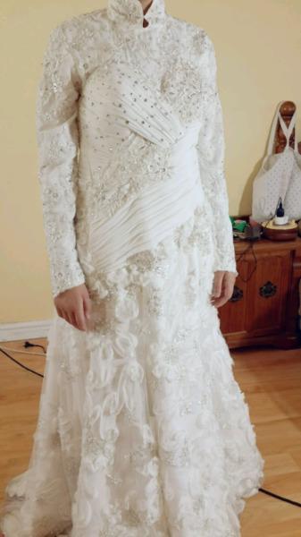 Wedding dress fully beaded Lace