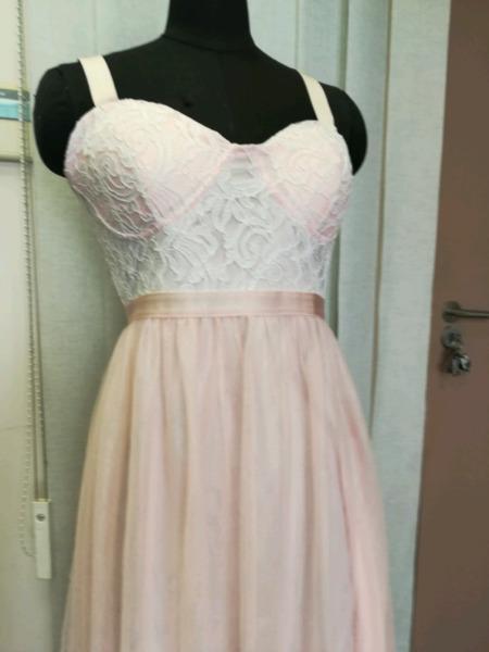 Peach Brides maid dresses for Sale R450