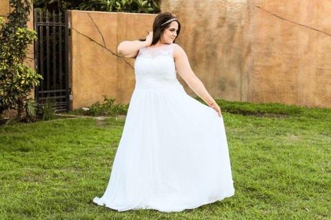 Wedding dresses for sale R1500-R2000