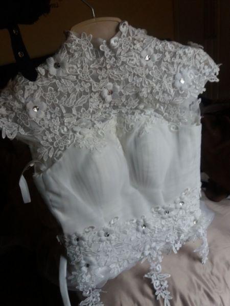 Brand new ivory wedding dress