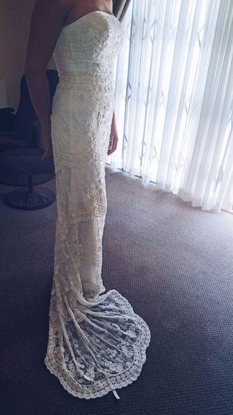 Stunning wedding dress