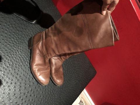 Genuine leather Boot