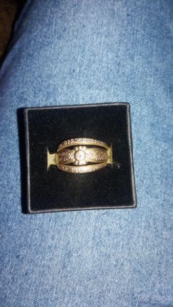 9ct gold 3 piece ring for sale