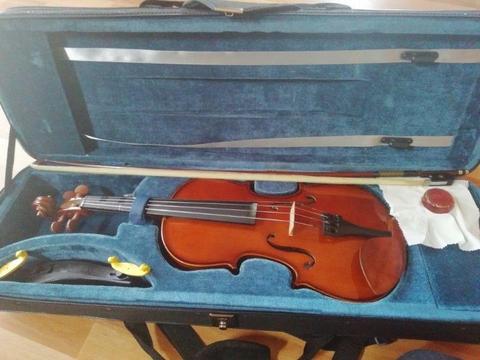 Violin with Case and Shoulder Rest
