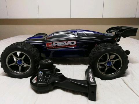 Traxxas e-revo 1/10 scale rc buggy TSM Brushless edition (No batteries or charger included)