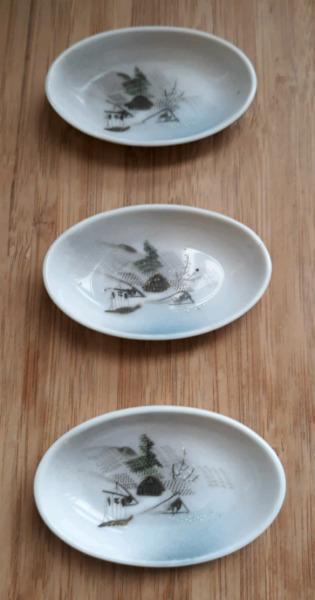 Miniature oval plates