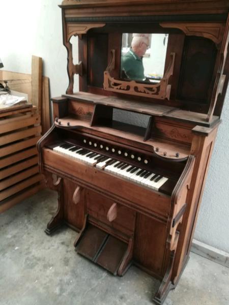 Estey organ not working