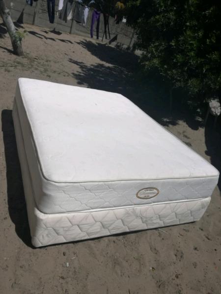 Double bed R1600