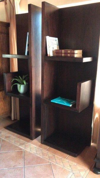 BOOKSHELVES. WOODEN WAYS 33 3rd LEFT & RIGHT 650mm BOOKCASE. Superb quality
