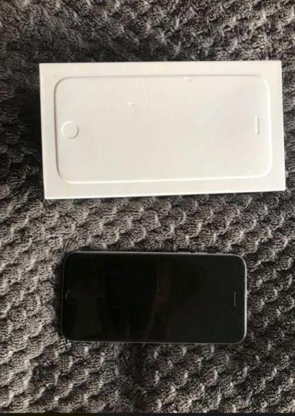 IPhone 6 128gb LIKE NEW - R3500 neg