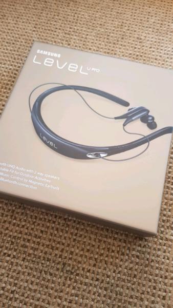 Samsung Level U Pro Bluetooth headphones