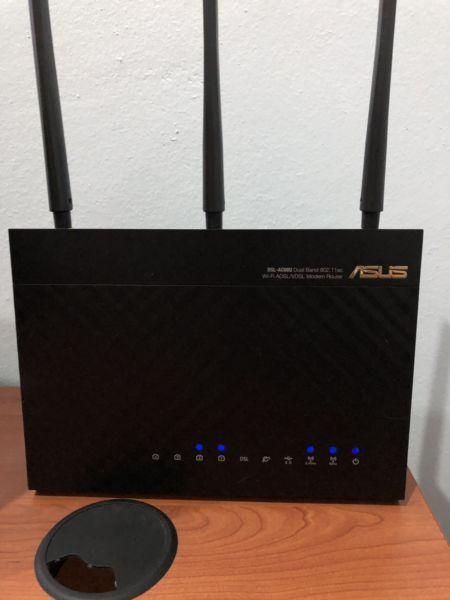 ASUS RT-68U AC1900 dual band WiFi gigabyte Fiber ready router