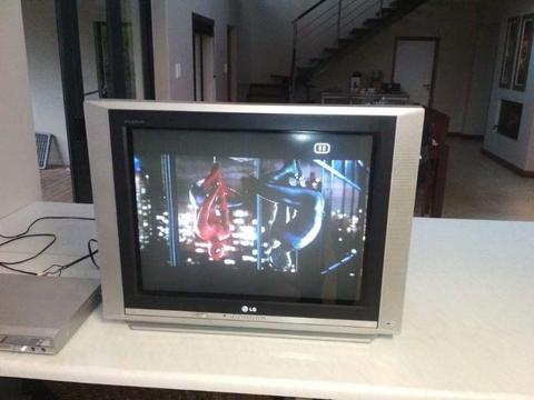 LG Flatron 74cm TV