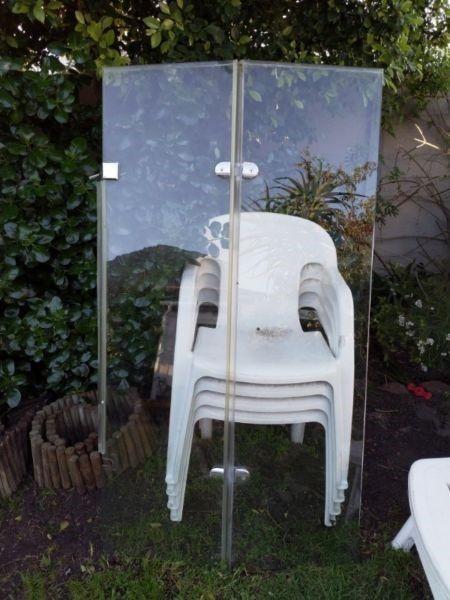 Bath Shower glass door -can curve
