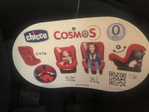 Chicco Cosmos baby car seat