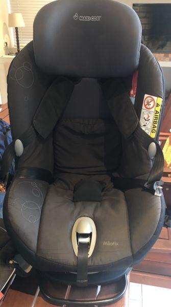 Maxi-Cosi Milofix car seat for sale