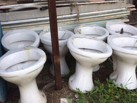 Toilet pots