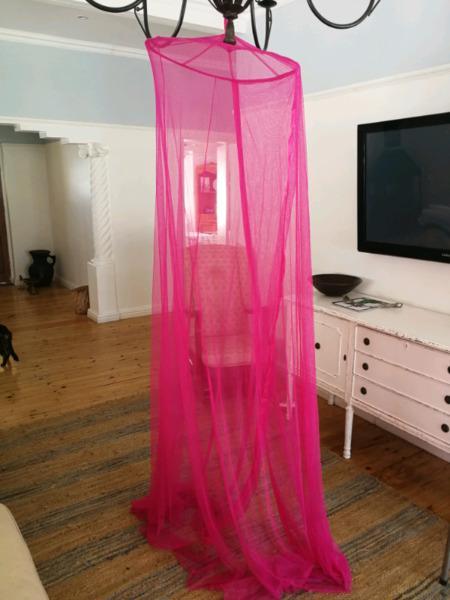 New Hiccups mosquito net
