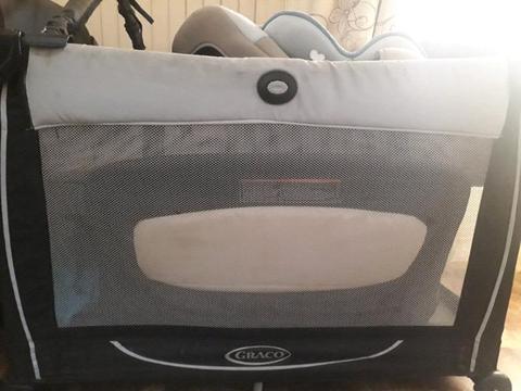 Graco Campcot & Carseat-R1350