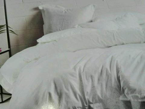 Percale Hotel Linen Collection