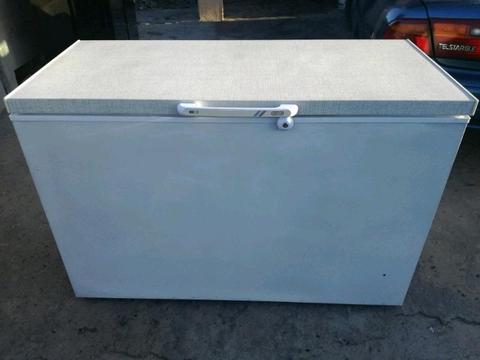 We are BUYING, FRIDGES AND FREEZERS, CASH!