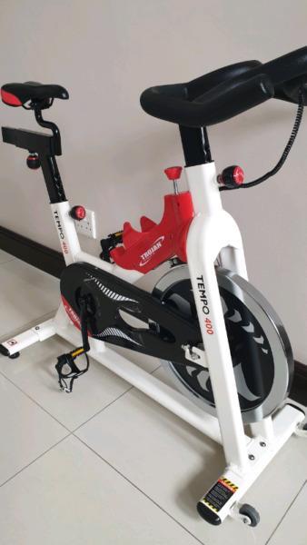 TROJAN TEMPO 400 SPINNING BIKE IN AN EXCELLENT CONDITION