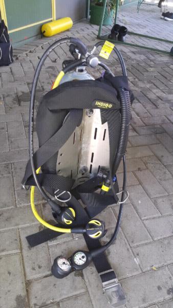Scuba diving kit for sale. Cylinder, bcd/ harness / regulator kit