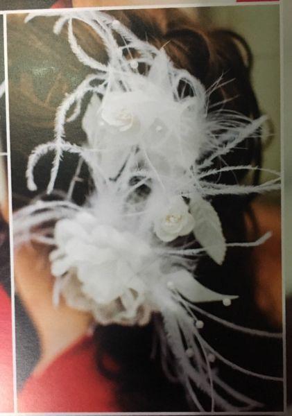 Bridal feather headpiece