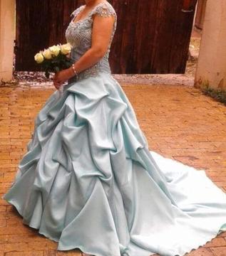 exquisite Wedding dress