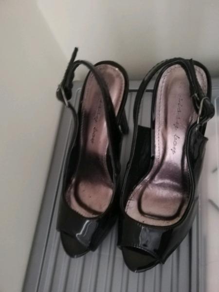 Sissyboi heels R300 size 3