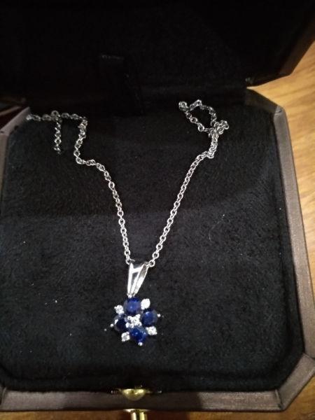 Necklace with white Gold and Tanzenite. Urgent sale. Value R27 000