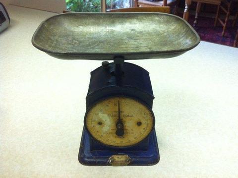 Antique Kitchen Scale