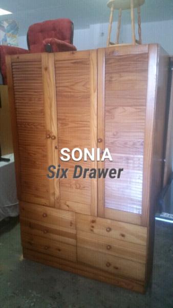 ✔ GORGEOUS!!! Sonia 6 Drawer Robe in Pine