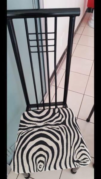 **zebra dinning chairs**