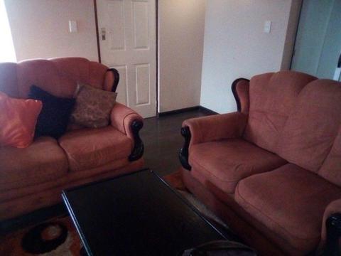 2x singles seater and 2x double seater couches