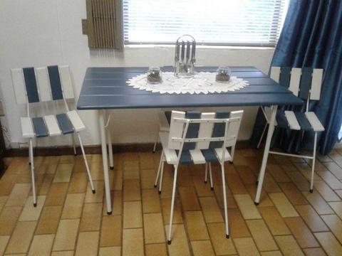4-Seater Table & Chairs