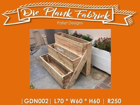 GDN002 THREE TIER HERB BOX R250