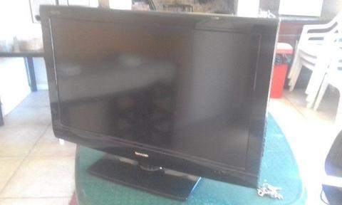 32 inch Sharp Lcd Tv - Hd - Spotless - Bargain Bargain !!!!!!!