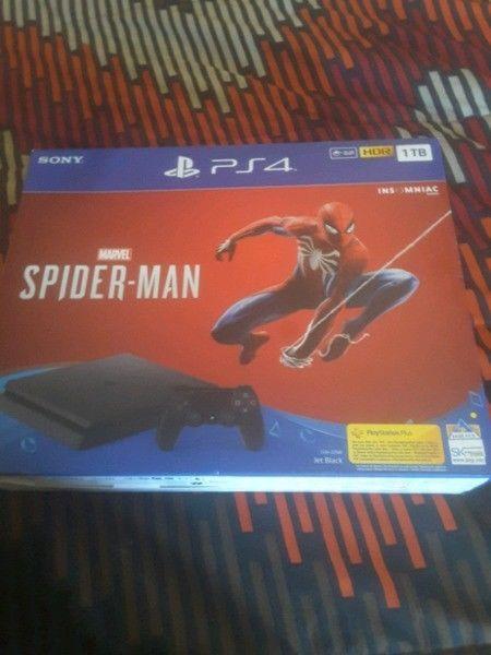 Brand new 1 day old ps4 slim 1 terabyte for 4800 not neg with Spider-Man