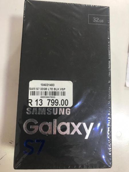 Brand NEW Sealed In the Box 32GB Black Samsung Galaxy S7 With All Accessories and Warranty