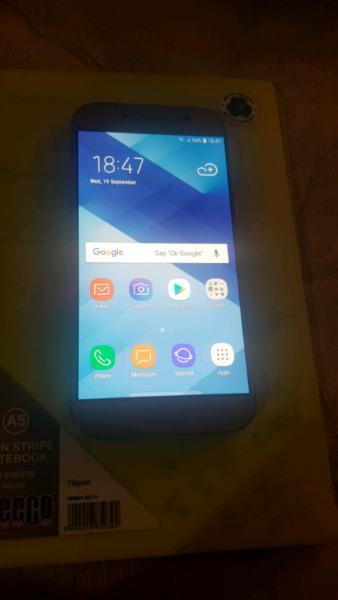 Available Samsung A5 2017 32gb gold no box screen protector & original charger