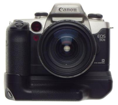 CANON EOS 50e 35mm vintage film camera Zoom lens EF 28-105mm battery grip and strap