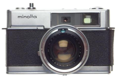 Minolta HI-Matic 7 Point and shoot 35mm film camera Rokkor 1:1.8 f=45mm lens