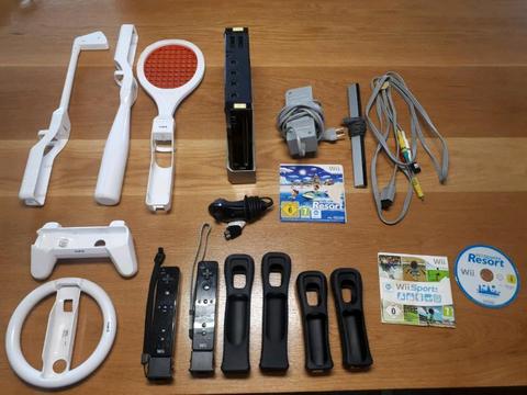 Wii for sale (free items)