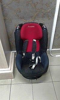 BARGAIN ON MAXI BABY CAR SEAT!!!